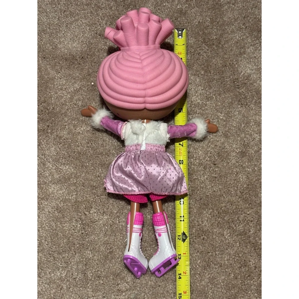 Lalaloopsy Swirly Figure Eight 13
